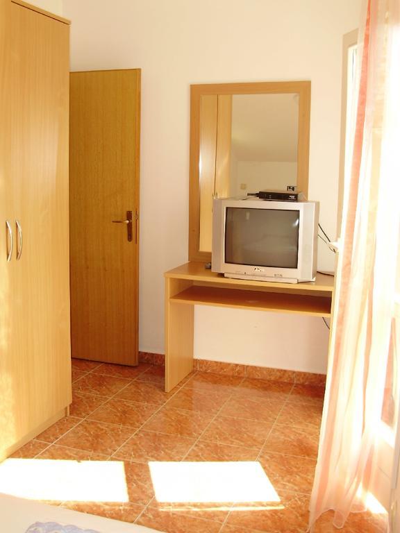 Cosmic Gate Apartments (Adults Only) Novalja Exterior foto